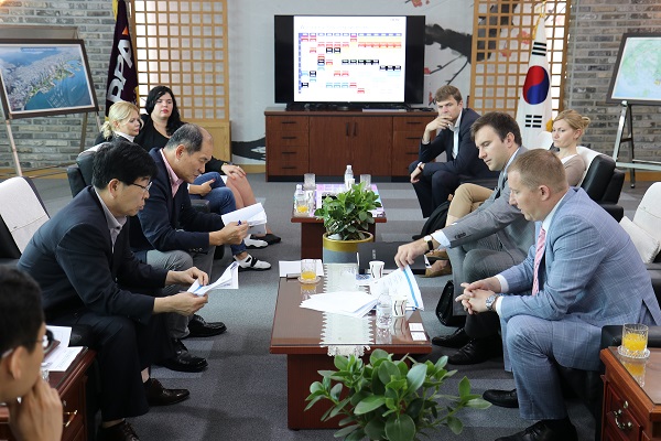 우크라이나 항만공사 사장 일행 부산항 방문