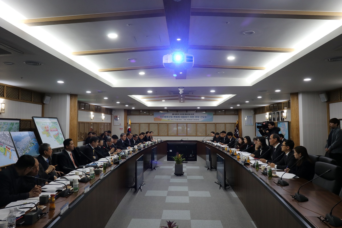 ‘김외숙 법제처장’항만·물류산업 발전을 위한 의견청취