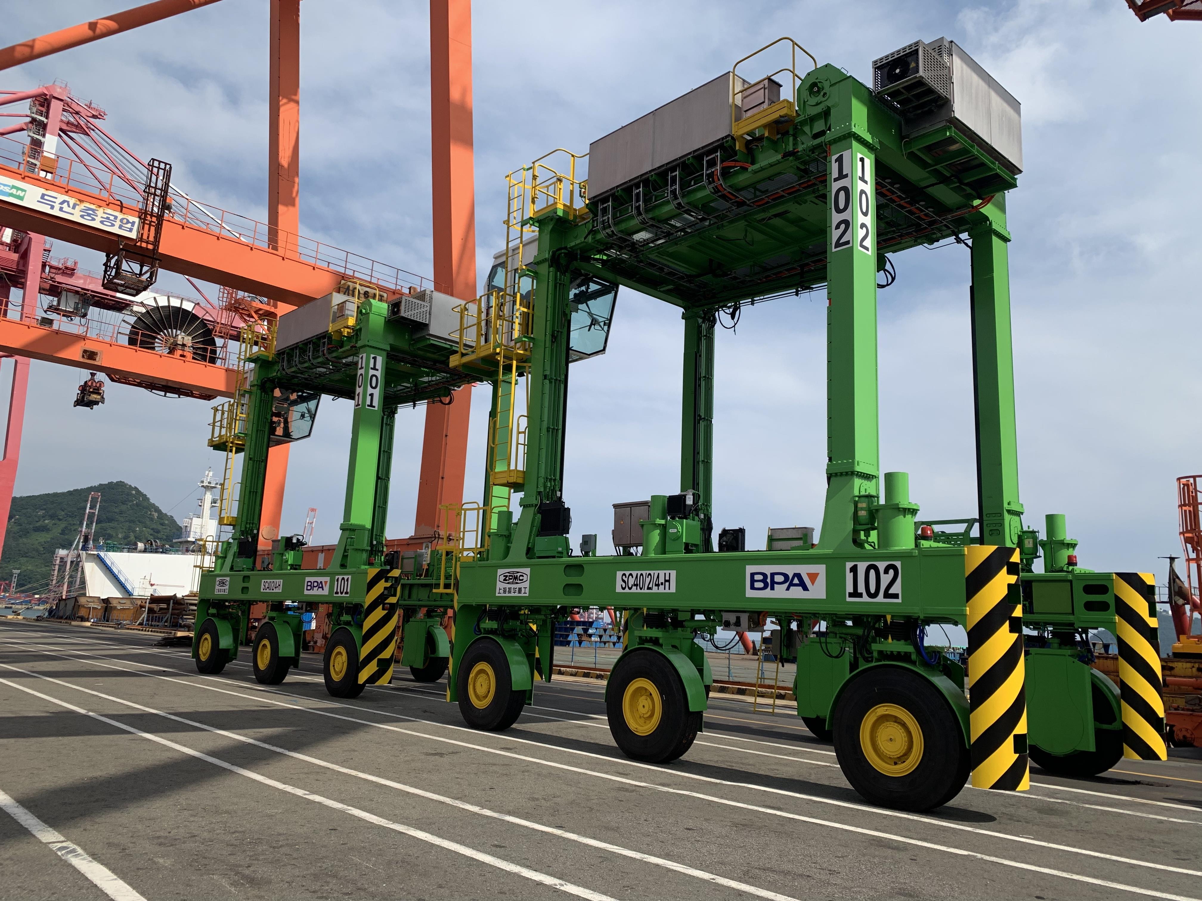 BPA, 친환경 항만 구축을 위해 세계 최초 LNG-하이브리드스트래들캐리어(SC) 개발 완료