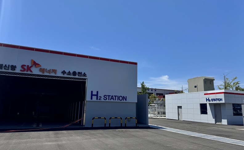 부산항 최초로 신항에 첫 번째 화물차용 수소충전소 구축 및 운영